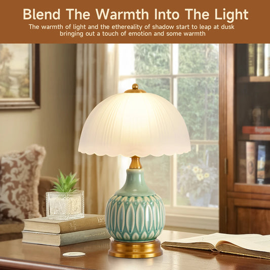 Vintage Classic Retro Ceramic Lamp with Fine Hand-Blown Glass Lampshade 